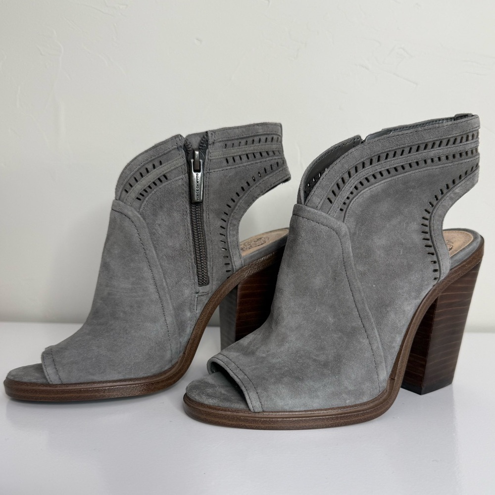 Vince Camuto Leather Suede Open Toe Booties 4” Heel Size 5 Gray